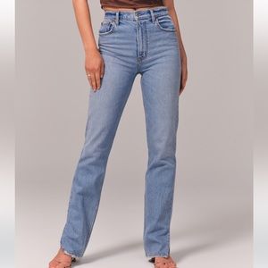 NWT Abercrombie 90s Straight Jean Vent Hem